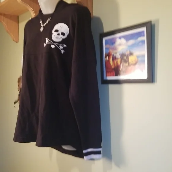 Women skull hooded Sweatshirt - Picture 2 of 8